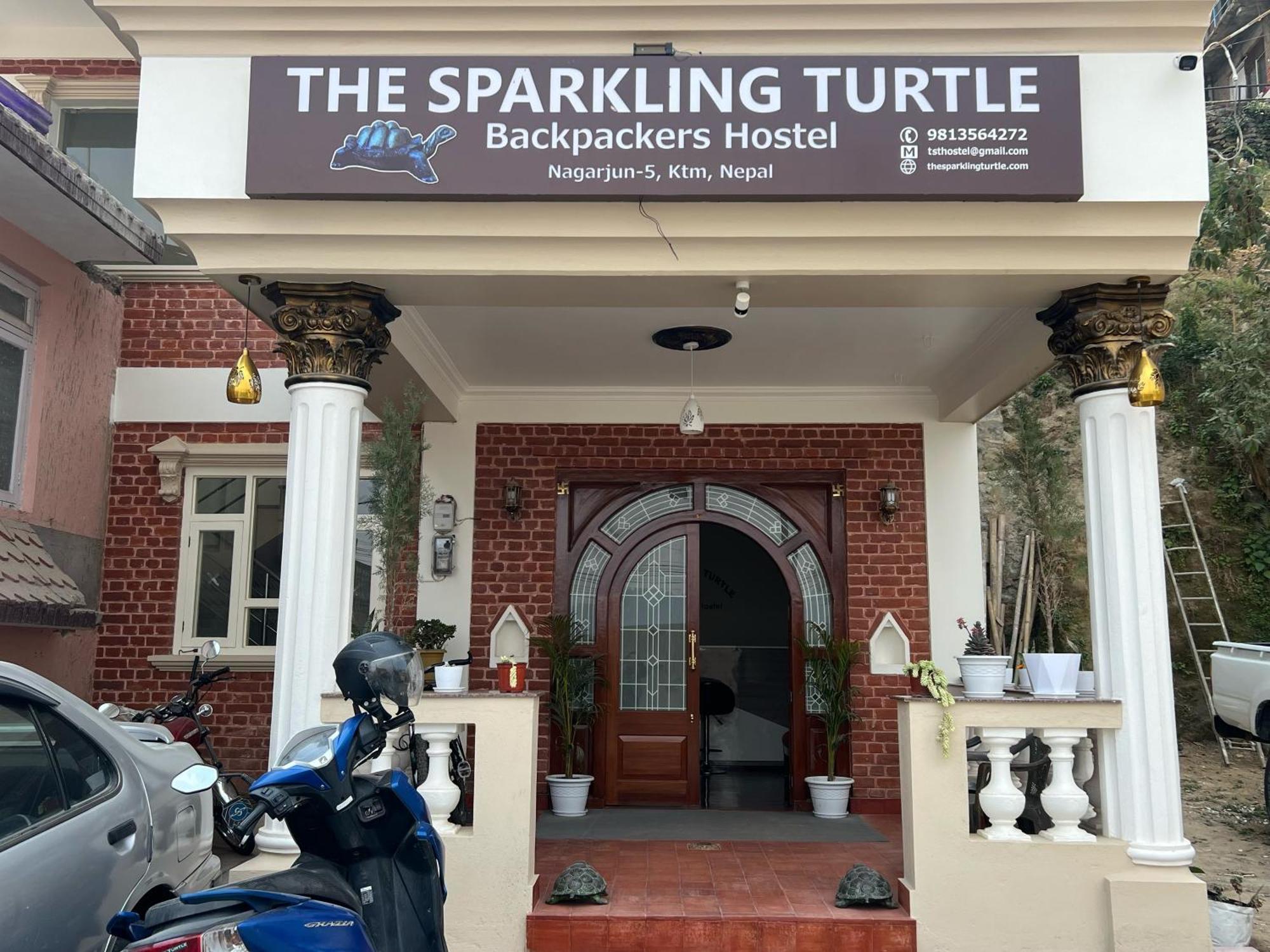 קטמנדו The Sparkling Turtle Backpackers Hostel מראה חיצוני תמונה